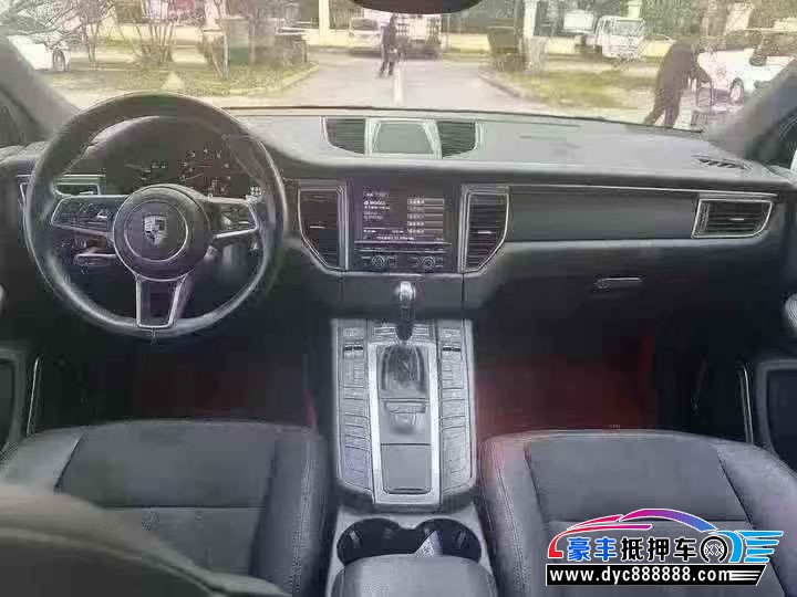 16年保时捷Macan迈凯轿车抵押车出售