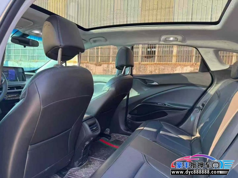 24年别克微蓝轿车抵押车出售