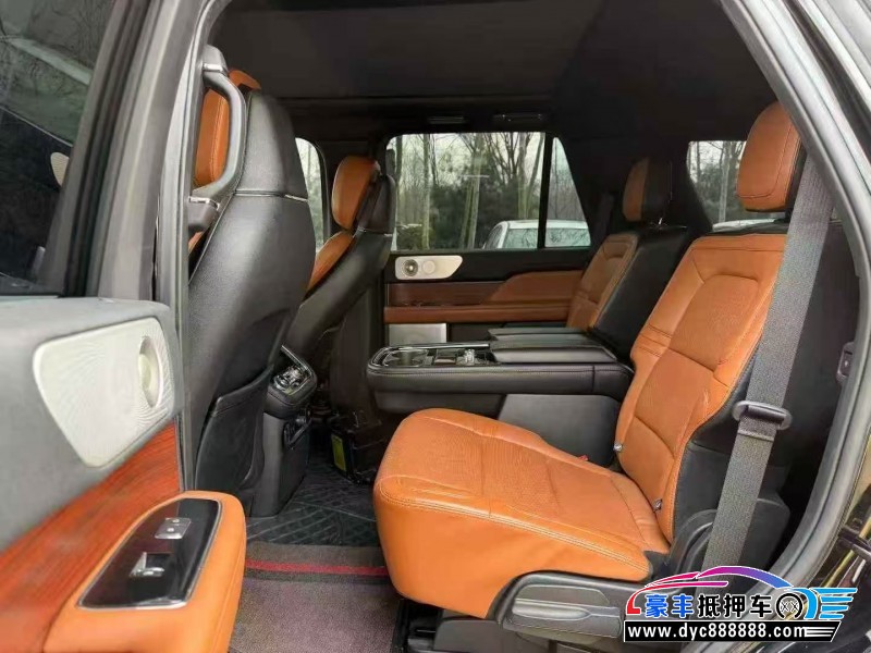 21年林肯领航员轿车抵押车出售