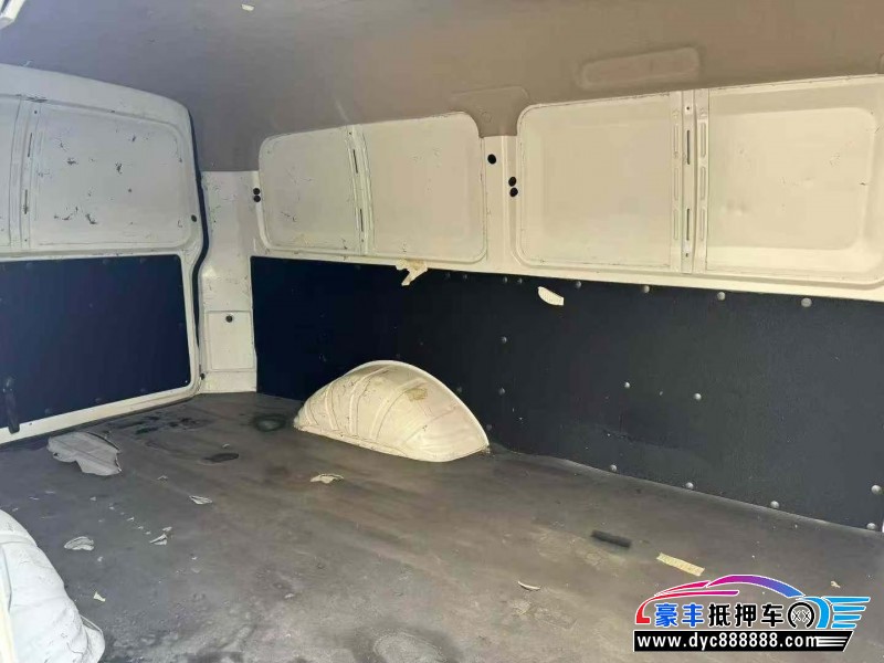 21年东风风行菱智轿车抵押车出售