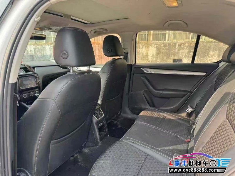 18年斯柯达明锐轿车抵押车出售