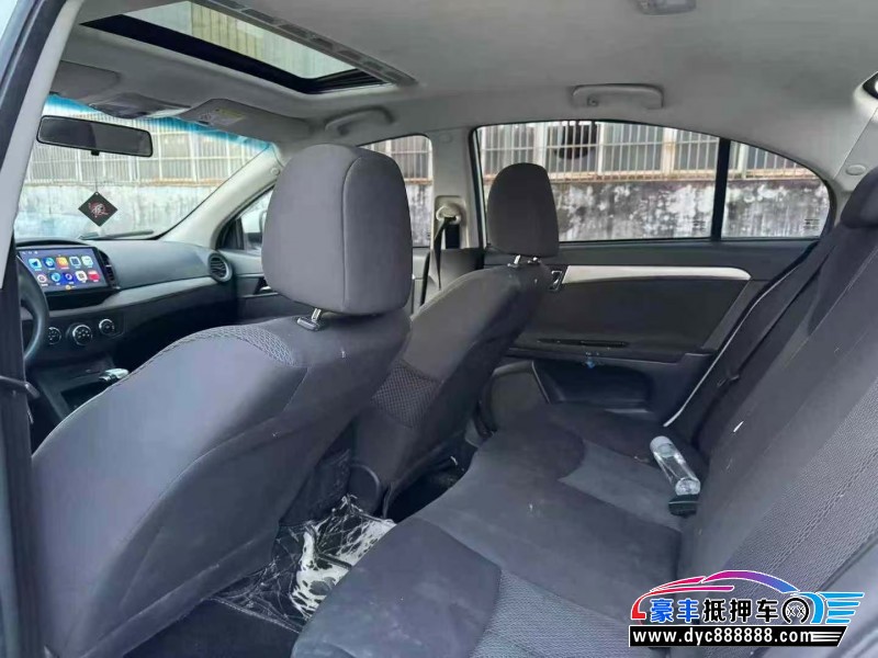 17年荣威350轿车抵押车出售