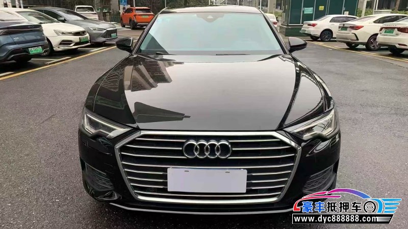 抵押车出售19年奥迪A6L轿车