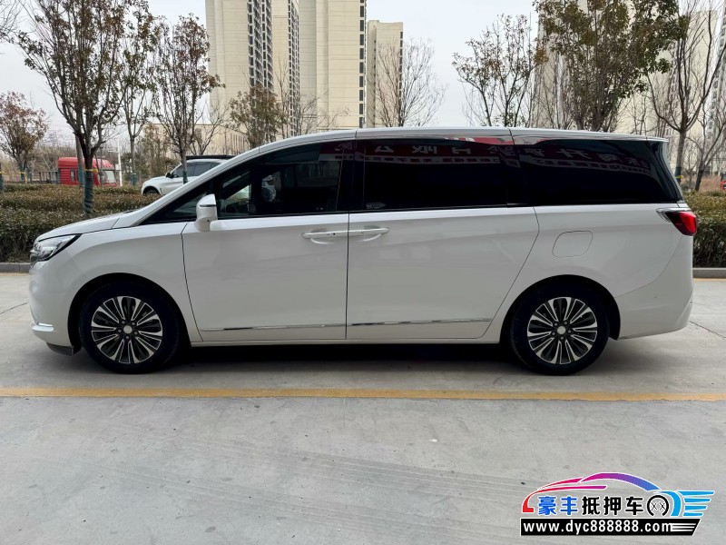 22年别克GL8轿车抵押车出售