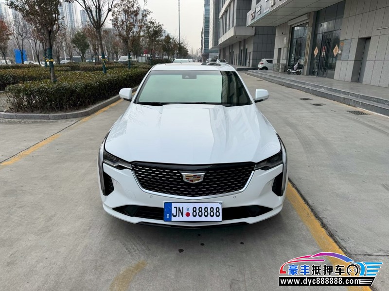 抵押车出售21年凯迪拉克CT4轿车