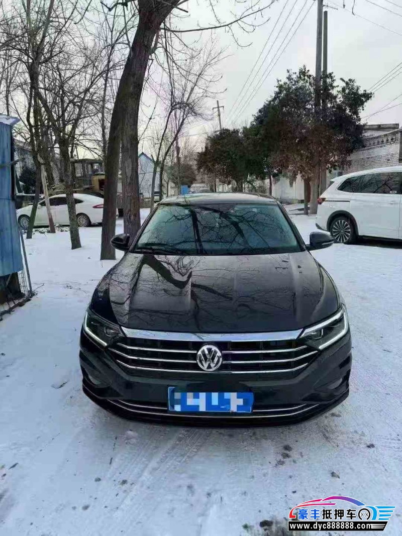 抵押车出售21年大众速腾轿车