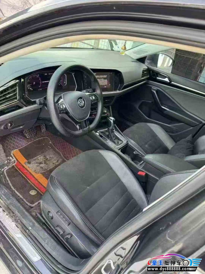 21年大众速腾轿车抵押车出售