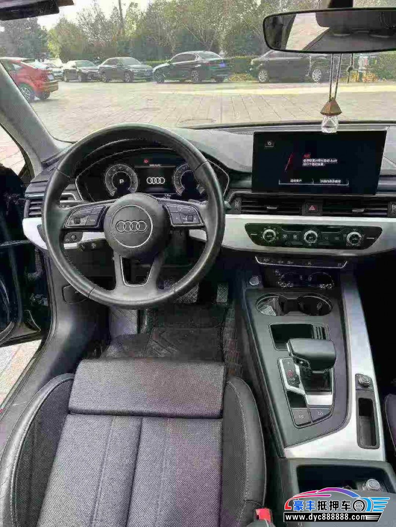 20年奥迪A4L轿车抵押车出售