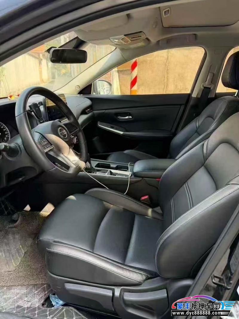 22年日产轩逸轿车抵押车出售