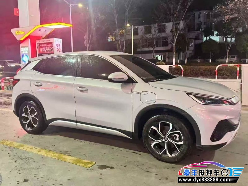 24年比亚迪元轿车抵押车出售