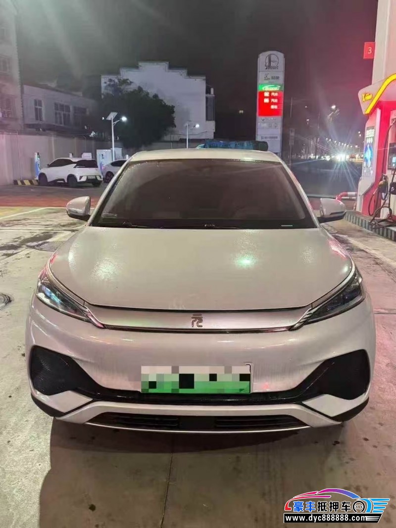 抵押车出售24年比亚迪元轿车