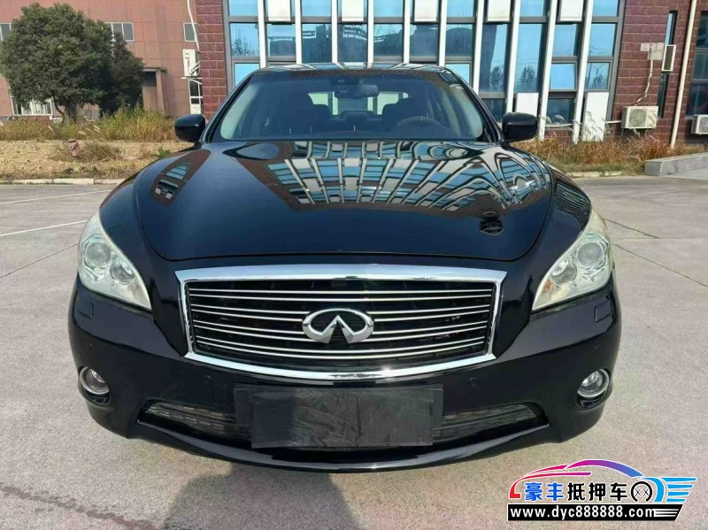 抵押车出售14年英菲尼迪Q70轿车