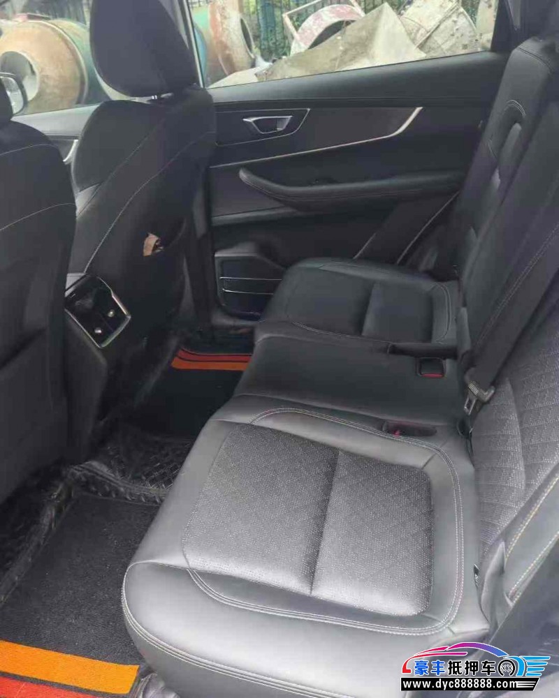 24年奇瑞瑞虎8轿车抵押车出售