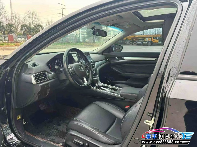 21年本田雅阁轿车抵押车出售