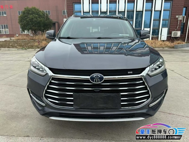 抵押车出售21年比亚迪宋轿车