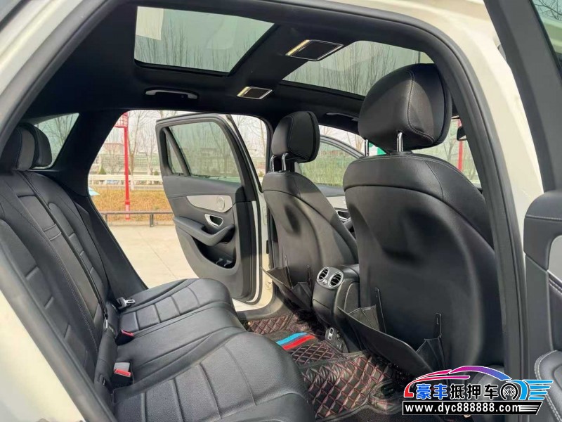 19年奔驰GLC轿车抵押车出售