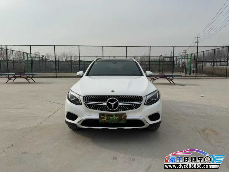 抵押车出售19年奔驰GLC轿车