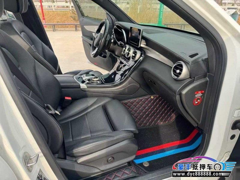 19年奔驰GLC轿车抵押车出售