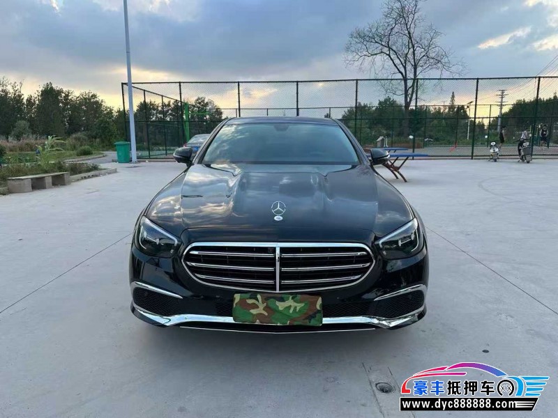 抵押车出售22年奔驰E轿车