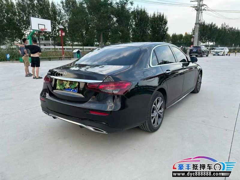 22年奔驰E轿车抵押车出售