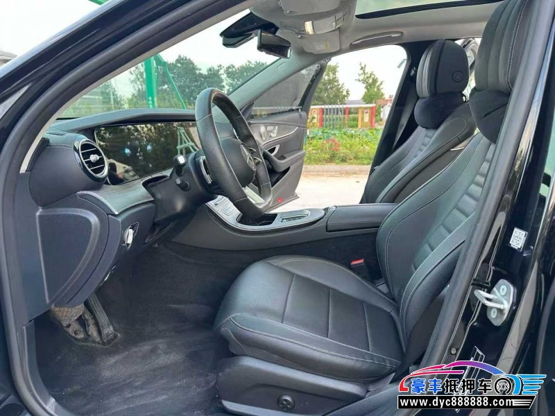 22年奔驰E轿车抵押车出售