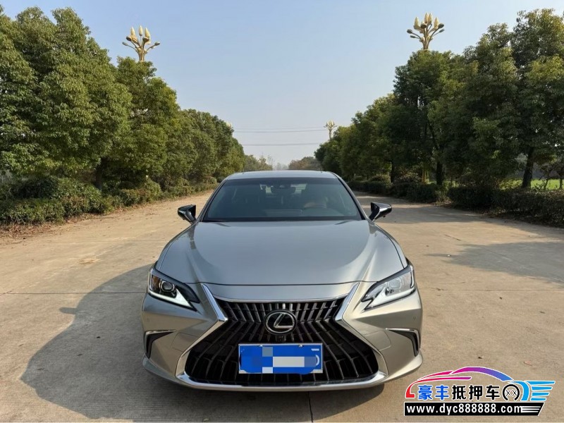 24年雷克萨斯ES轿车抵押车出售