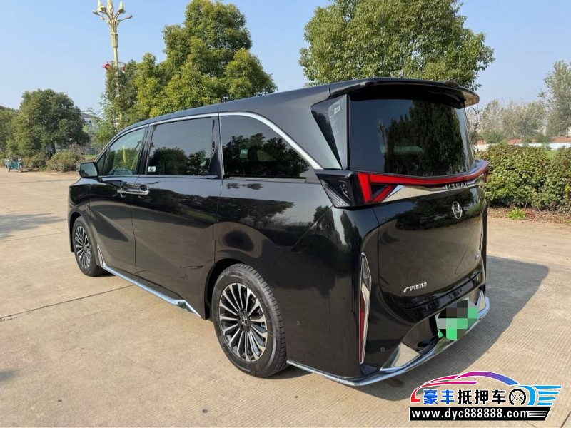 25年合创v09轿车抵押车出售