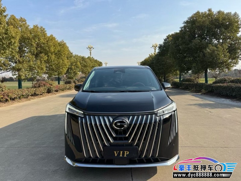 抵押车出售24年传祺M8轿车