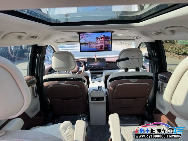 25年比亚迪夏轿车抵押车出售