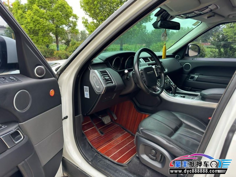 16年路虎揽胜运动版轿车抵押车出售