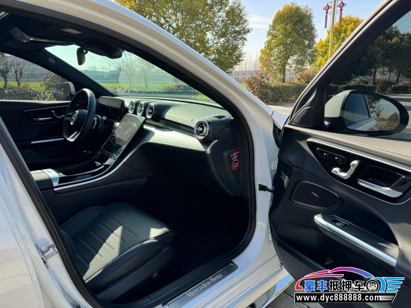 24年奔驰C轿车抵押车出售