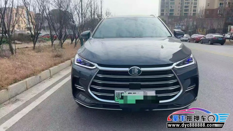 抵押车出售22年比亚迪唐轿车