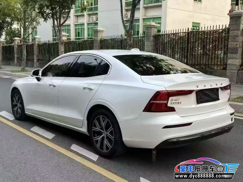 23年沃尔沃S60轿车抵押车出售