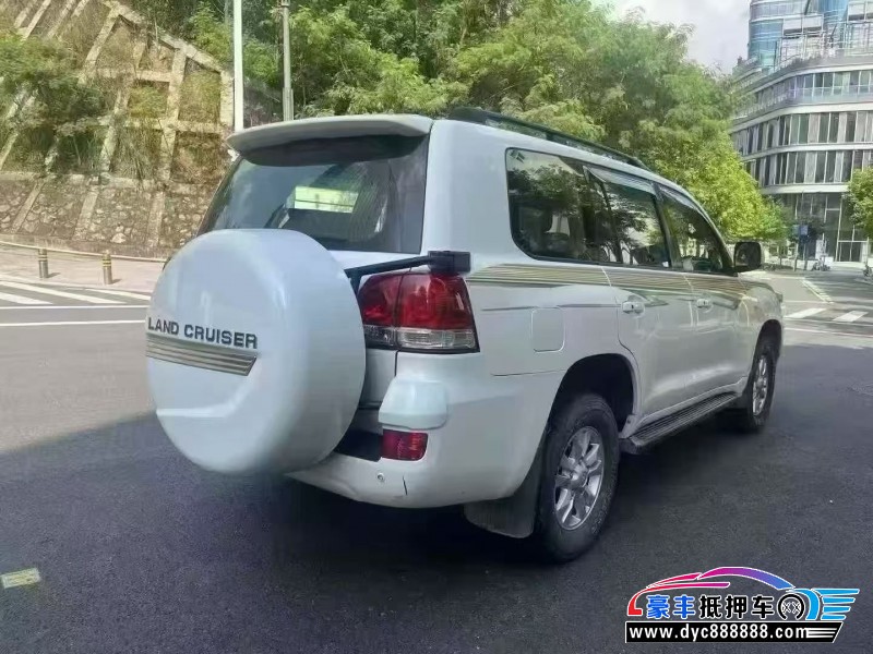 10年丰田兰德酷路泽（陆巡）轿车抵押车出售
