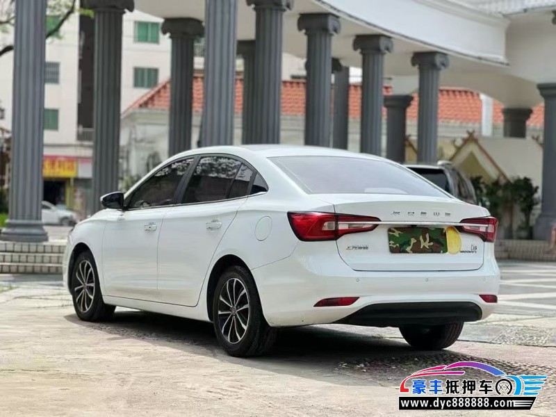 21年荣威i5轿车抵押车出售