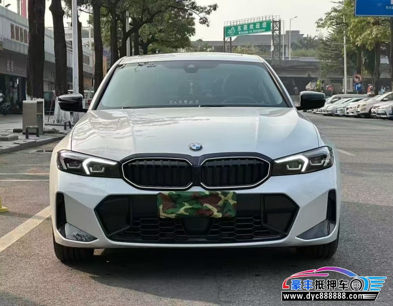 25年宝马3系轿车抵押车出售