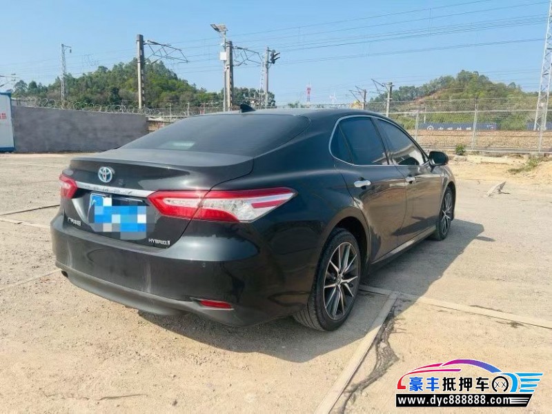 22年丰田凯美瑞轿车抵押车出售