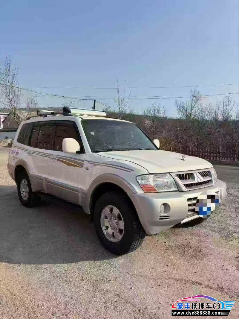 12年三菱帕杰罗轿车抵押车出售