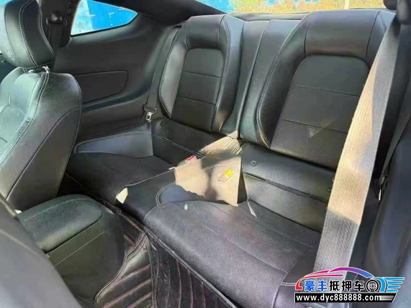 17年福特野马轿车抵押车出售