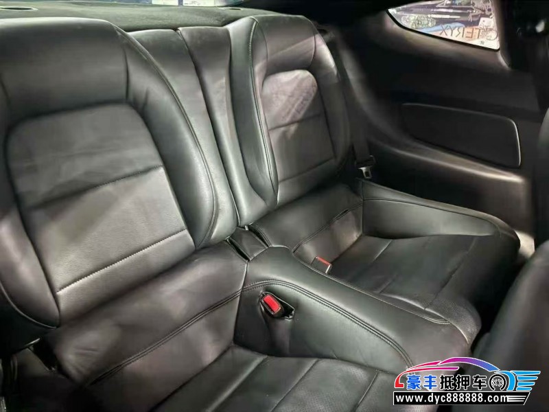 17年福特野马轿车抵押车出售