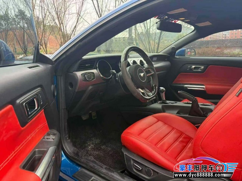 17年福特野马轿车抵押车出售