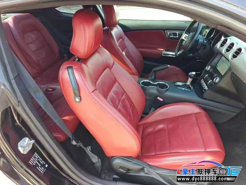 17年福特野马轿车抵押车出售