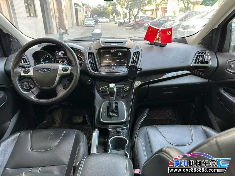 15年福特翼虎轿车抵押车出售