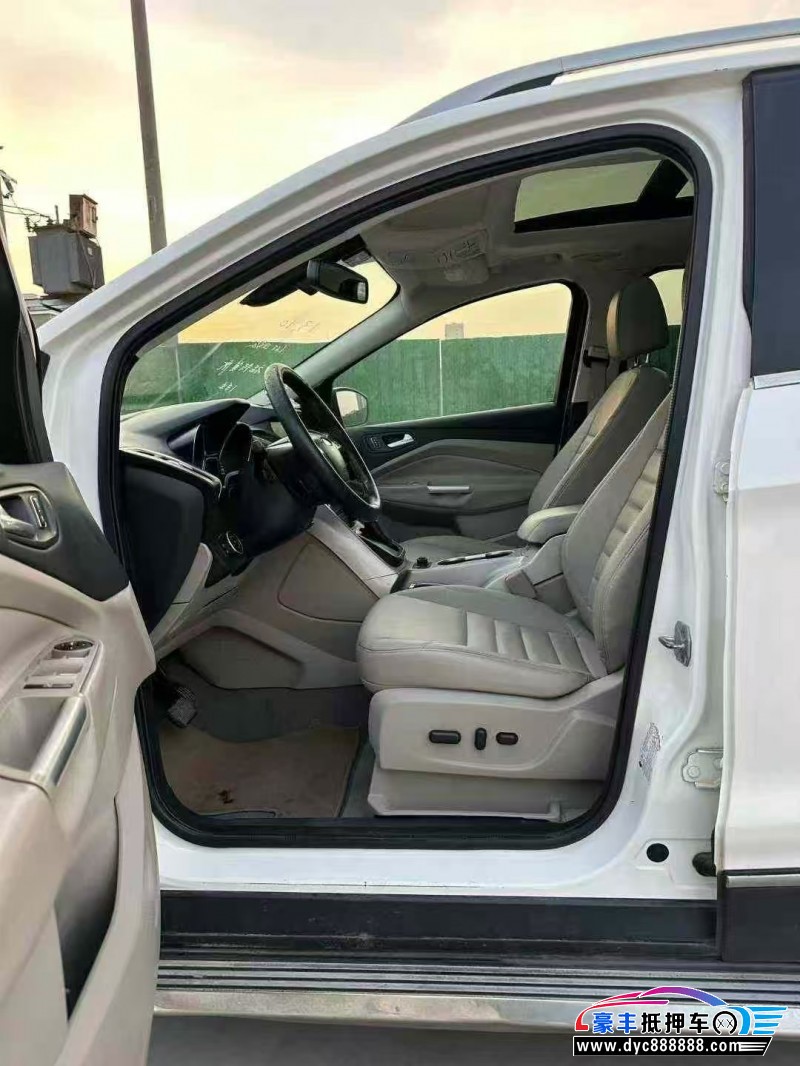 13年福特翼虎轿车抵押车出售