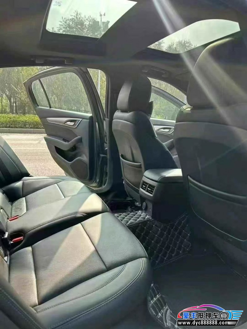 22年凯迪拉克CT5轿车抵押车出售