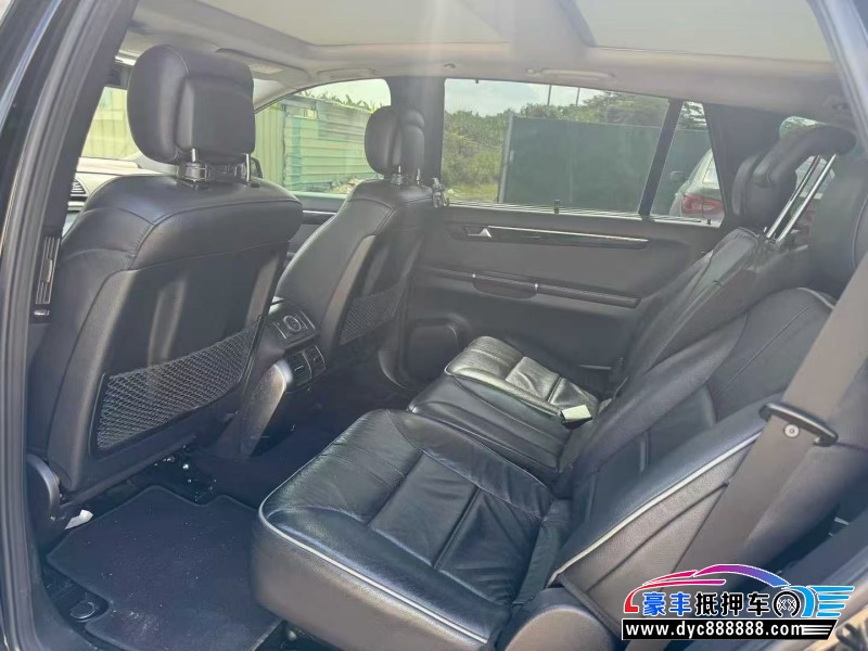 17年奔驰R轿车抵押车出售