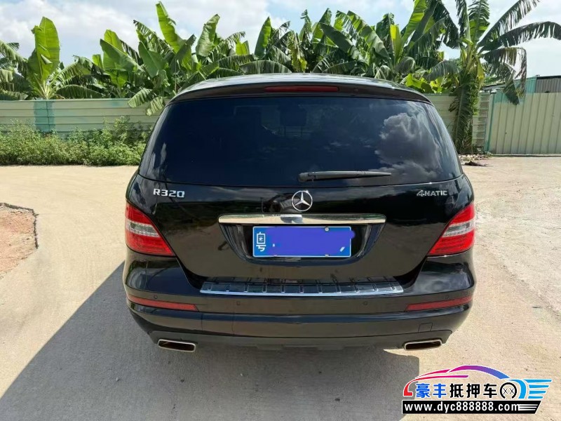 17年奔驰R轿车抵押车出售