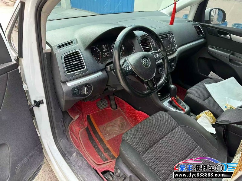 17年大众夏朗轿车抵押车出售