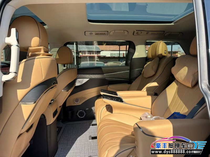 25年腾势D9轿车抵押车出售