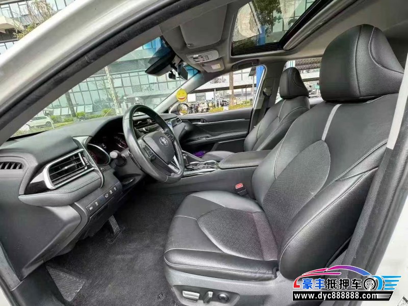 21年丰田凯美瑞轿车抵押车出售